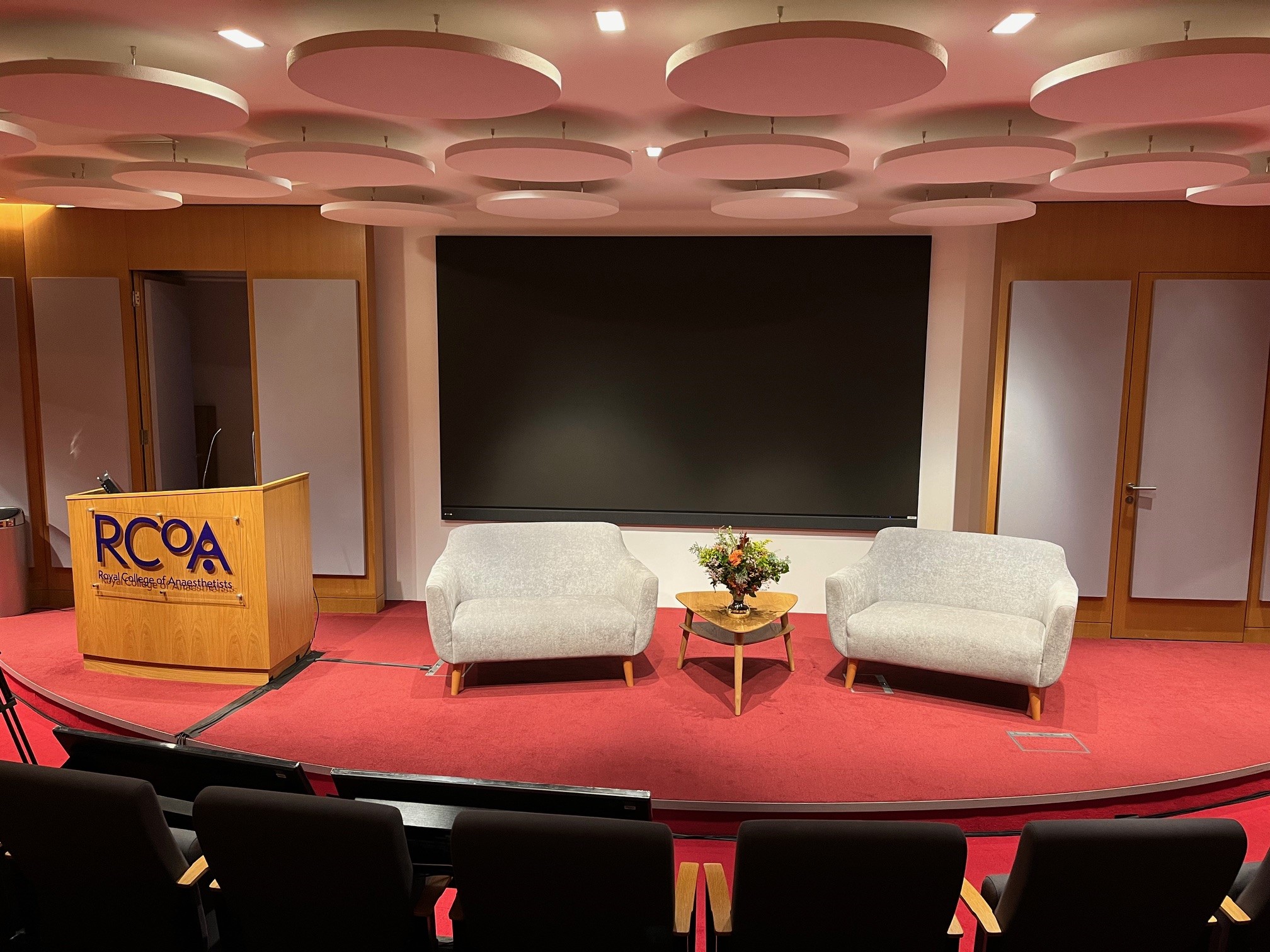  Lecture Theatre - peresqwzbol.jpg