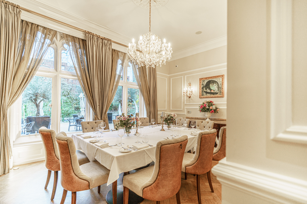 Elegant meeting space in The Churchill Room, ideal for corporate events and gatherings.