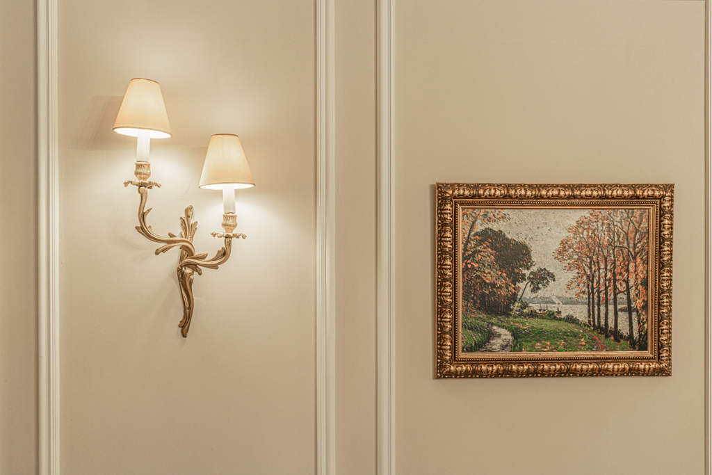 Elegant Churchill Room at St Paul's Hotel, perfect for upscale meetings and events.