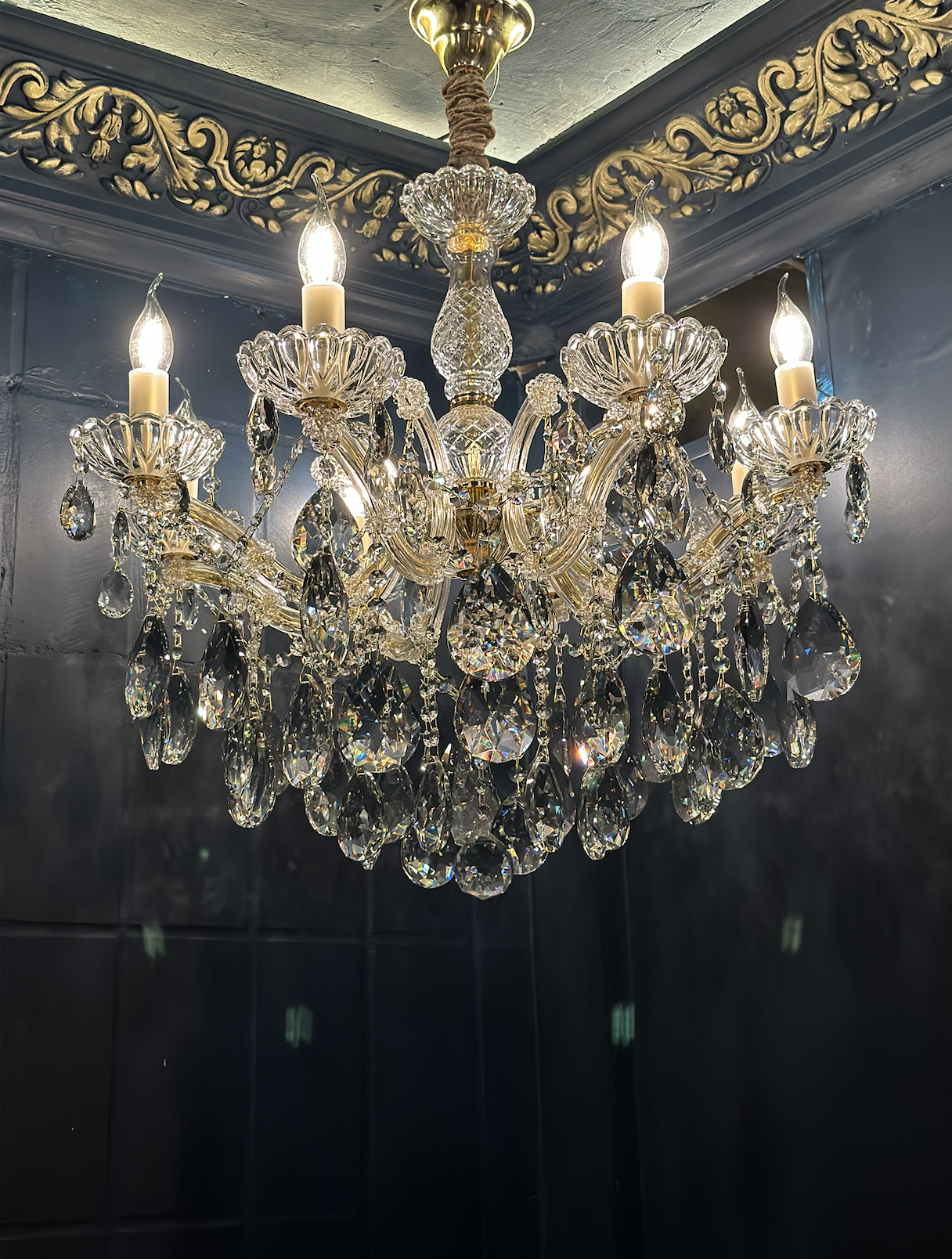 Bar Room  - xhkl2sqhbvs.png