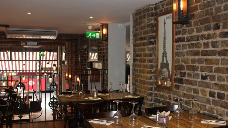 La Petite Auberge Restaurant - London ...