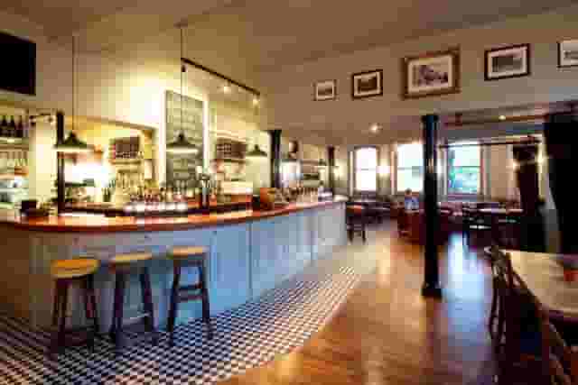 Kew Gardens Hotel