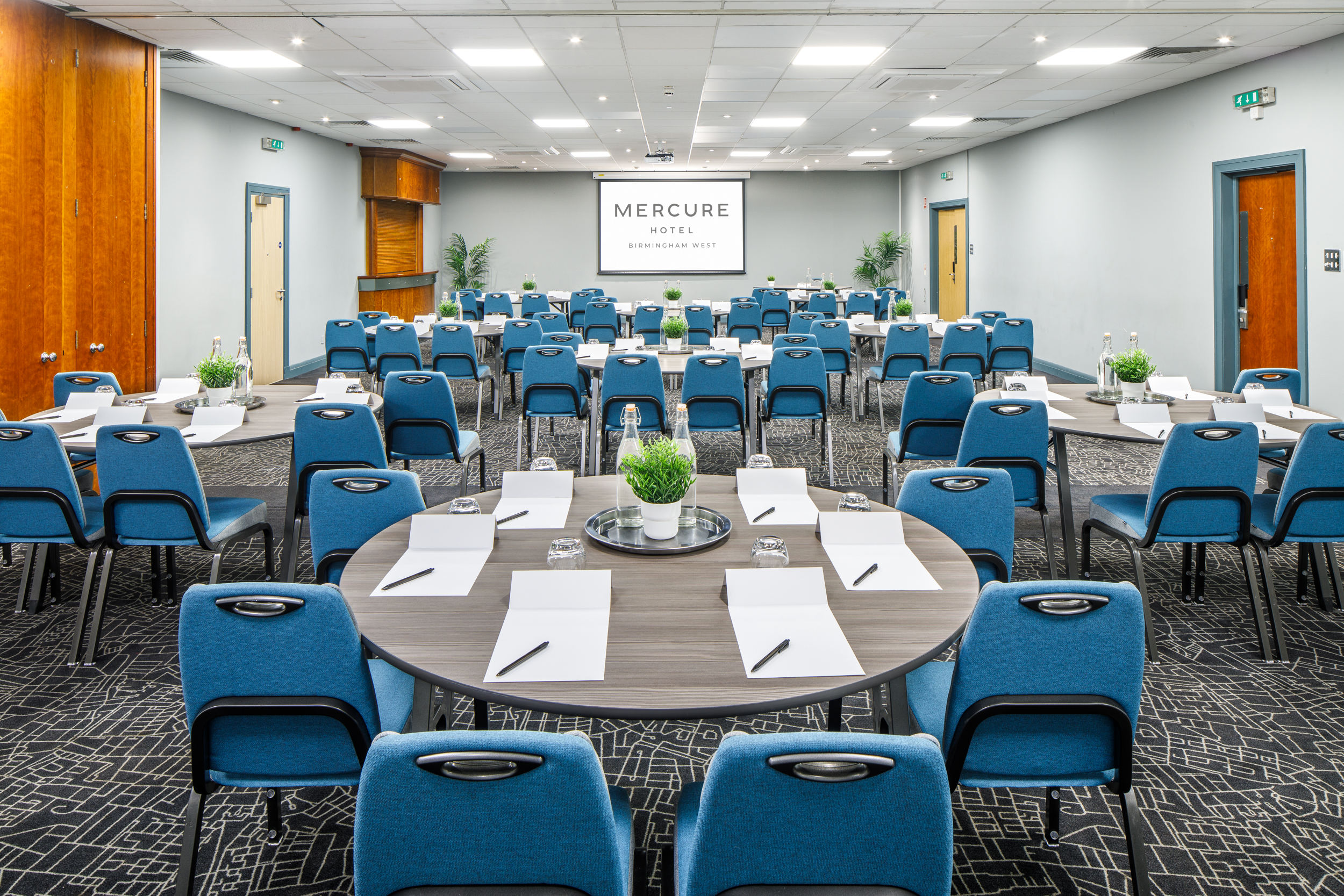 Hallard Suite at Mercure Birmingham West Hotel, ideal for professional meetings and events.