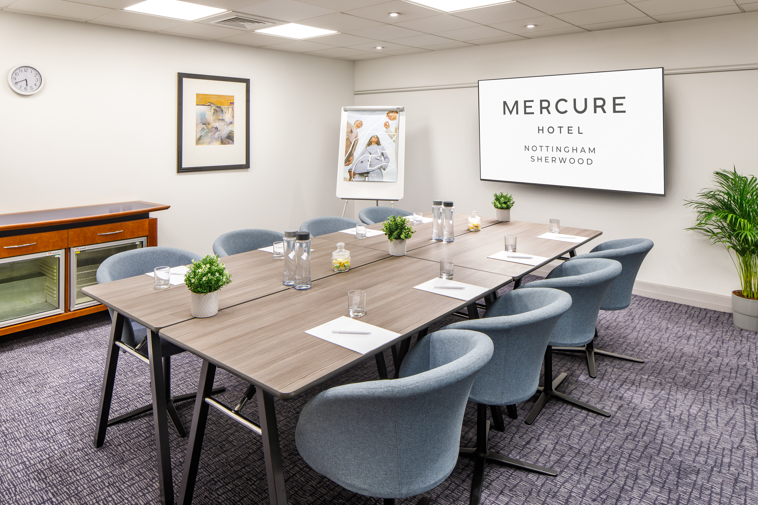 Meeting Room 1 at Mercure Nottingham: modern setup, ideal for meetings and workshops.
