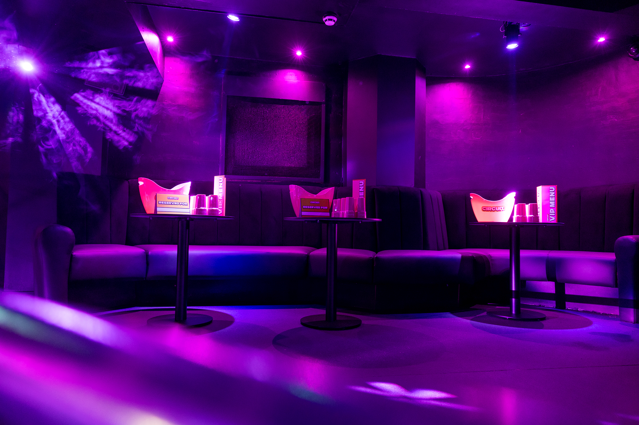 ROOM 2 - s5hmo11kbgo.jpg