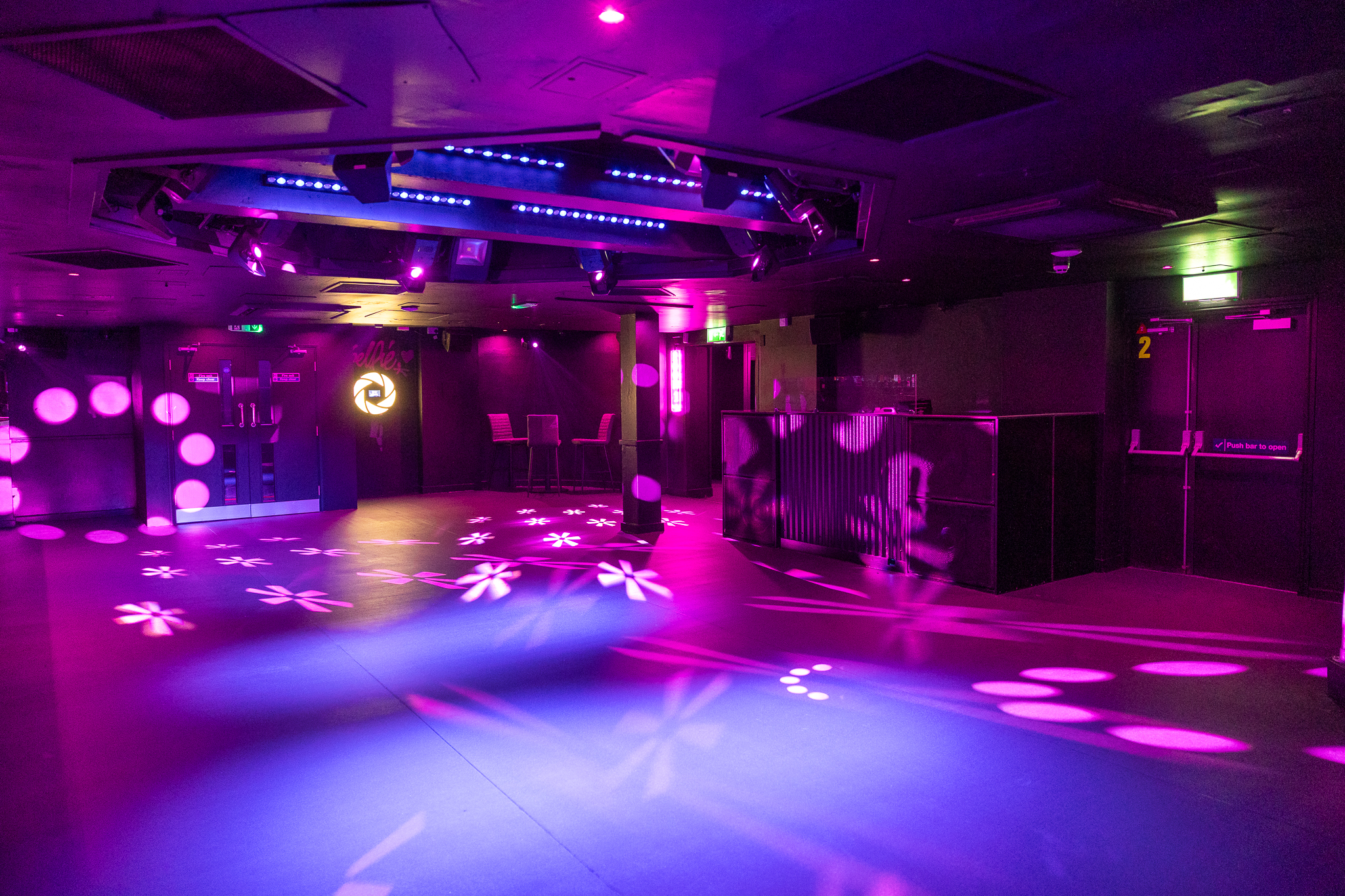 ROOM 2 - wlu0tlqmcmv.jpg