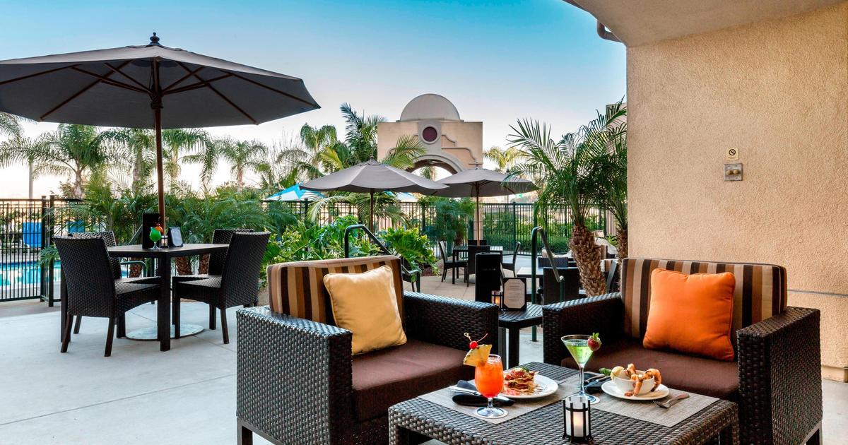 Outdoor lounge at Courtyard Marriott Liberty Station, ideal for networking events and gatherings.