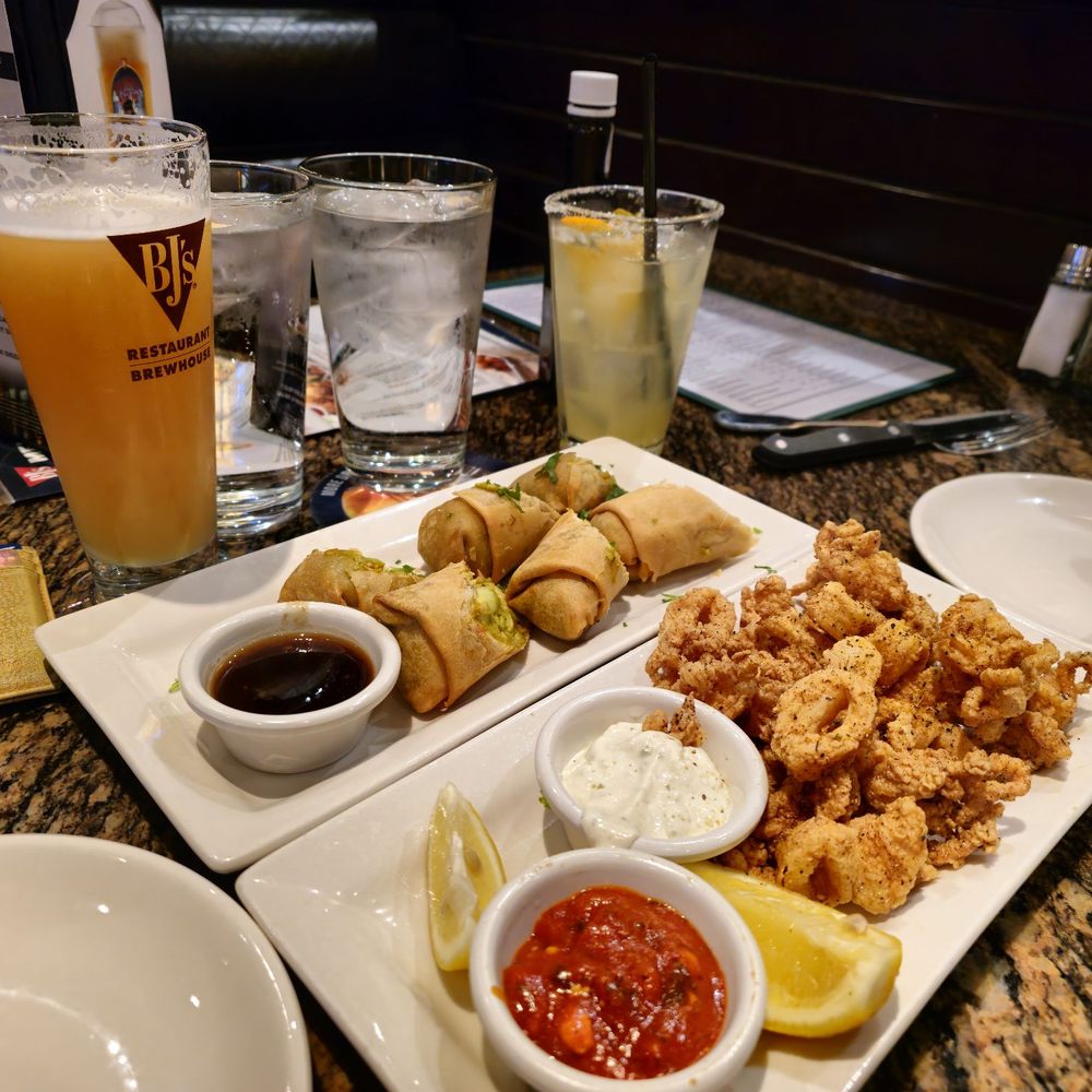 Main Dining Area at BJ's Restaurant with appetizers for networking events and casual meetings.