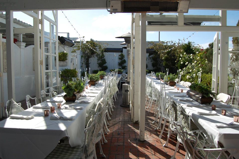 Elegant outdoor event space in Old Venice Restaurant, perfect for receptions and gatherings.
