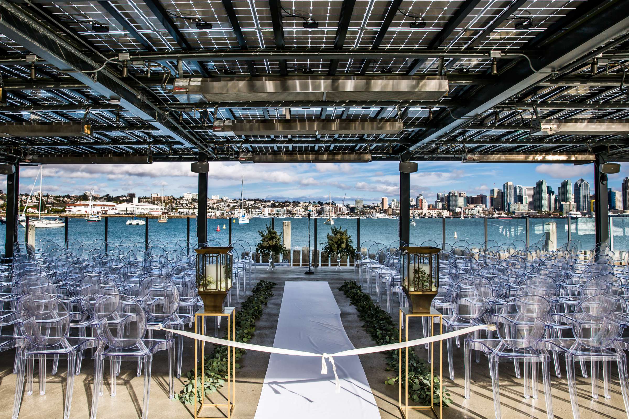 Harbor Float at Coasterra: elegant outdoor event space with waterfront views for weddings.