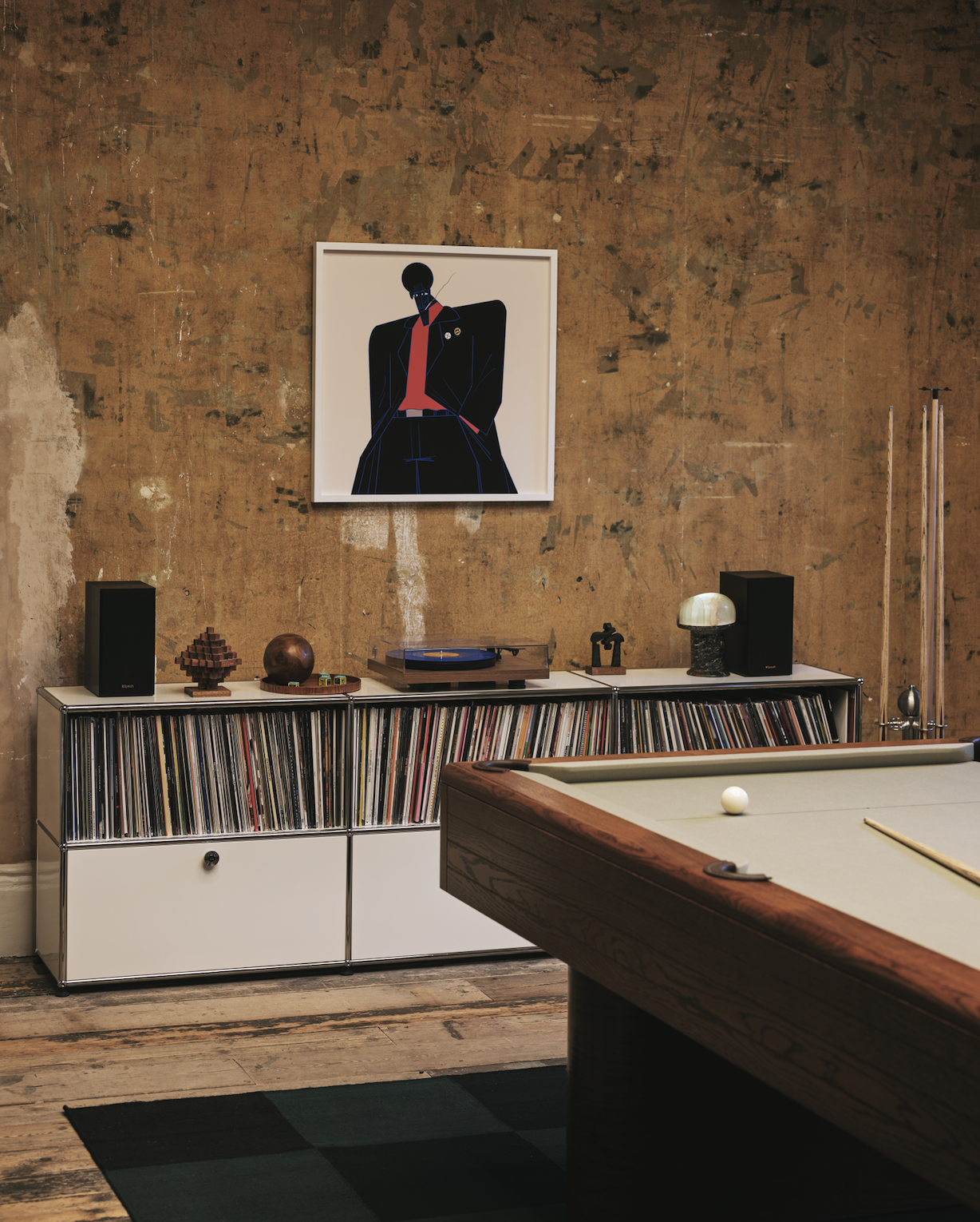 Billiards room with vintage decor, perfect for networking events and gatherings.