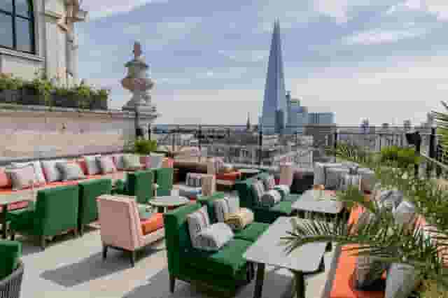OASIS BAR & TERRACE