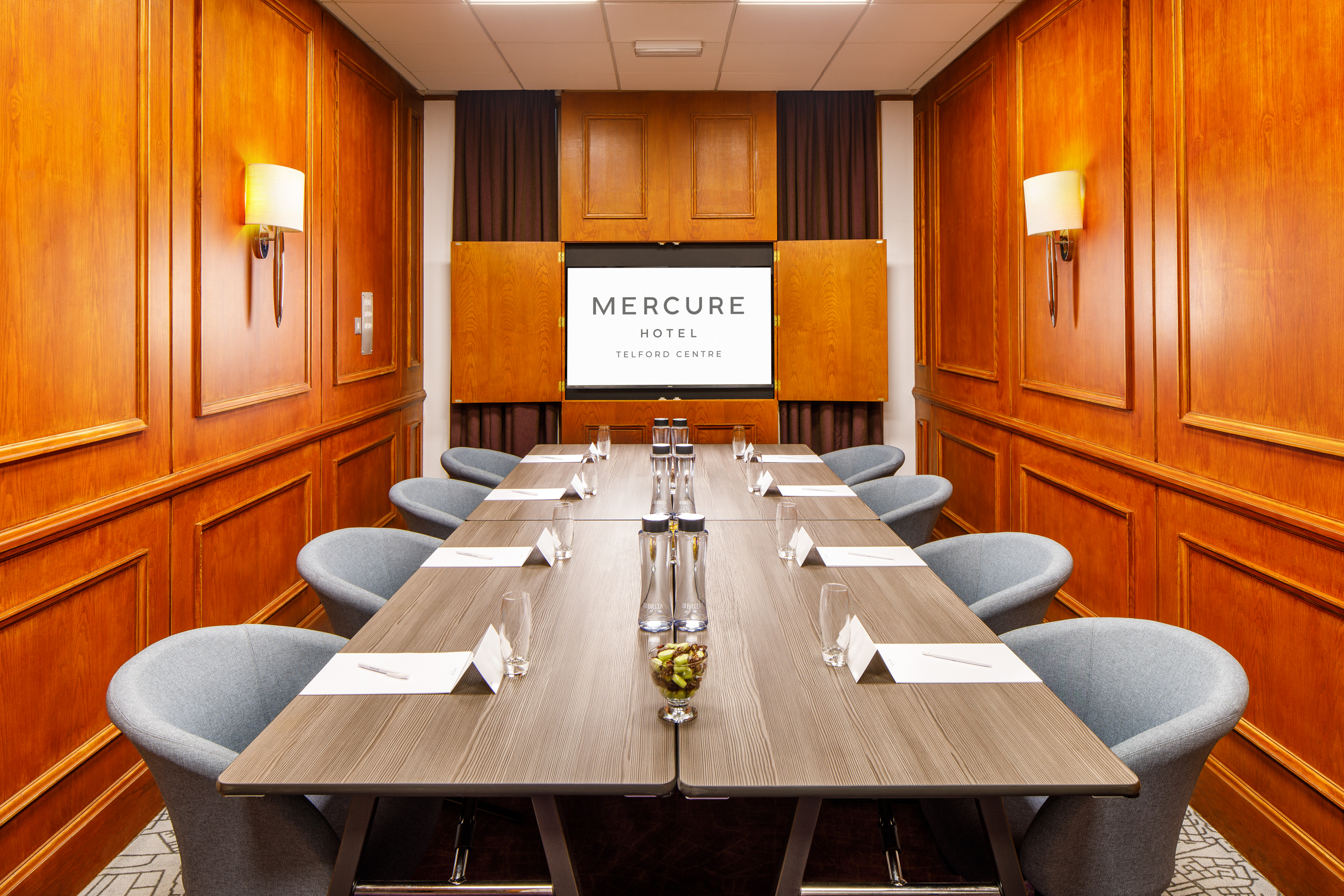 Shifnal Suite meeting room at Mercure Telford, ideal for corporate events and workshops.