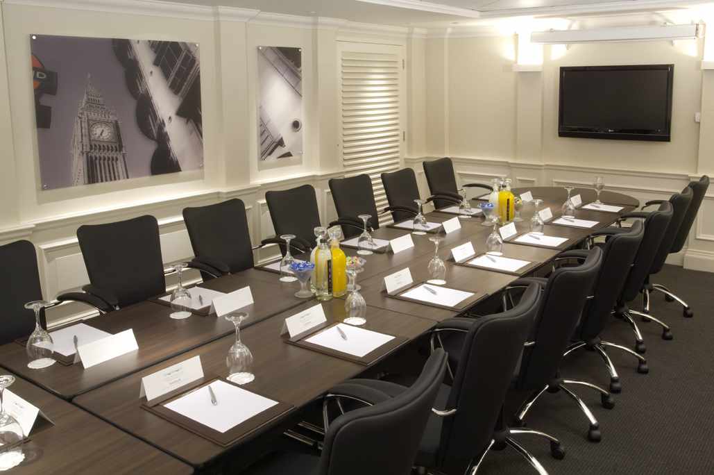 Dickens Suite conference room at London Bridge Hotel, ideal for meetings and events.