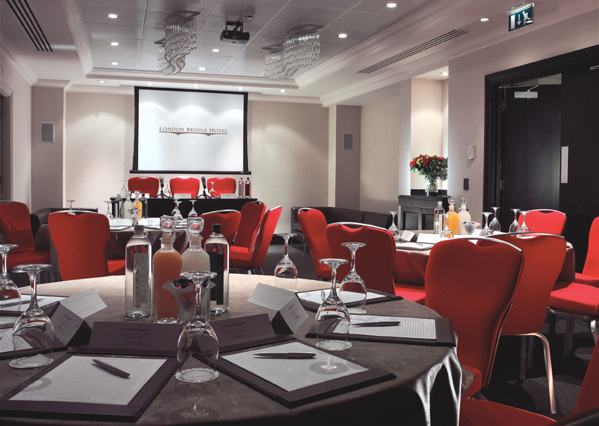 Shakespeare Suite II meeting room with round tables, ideal for professional events in London.