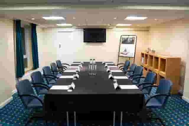 Mercure Cardiff North Hotel
