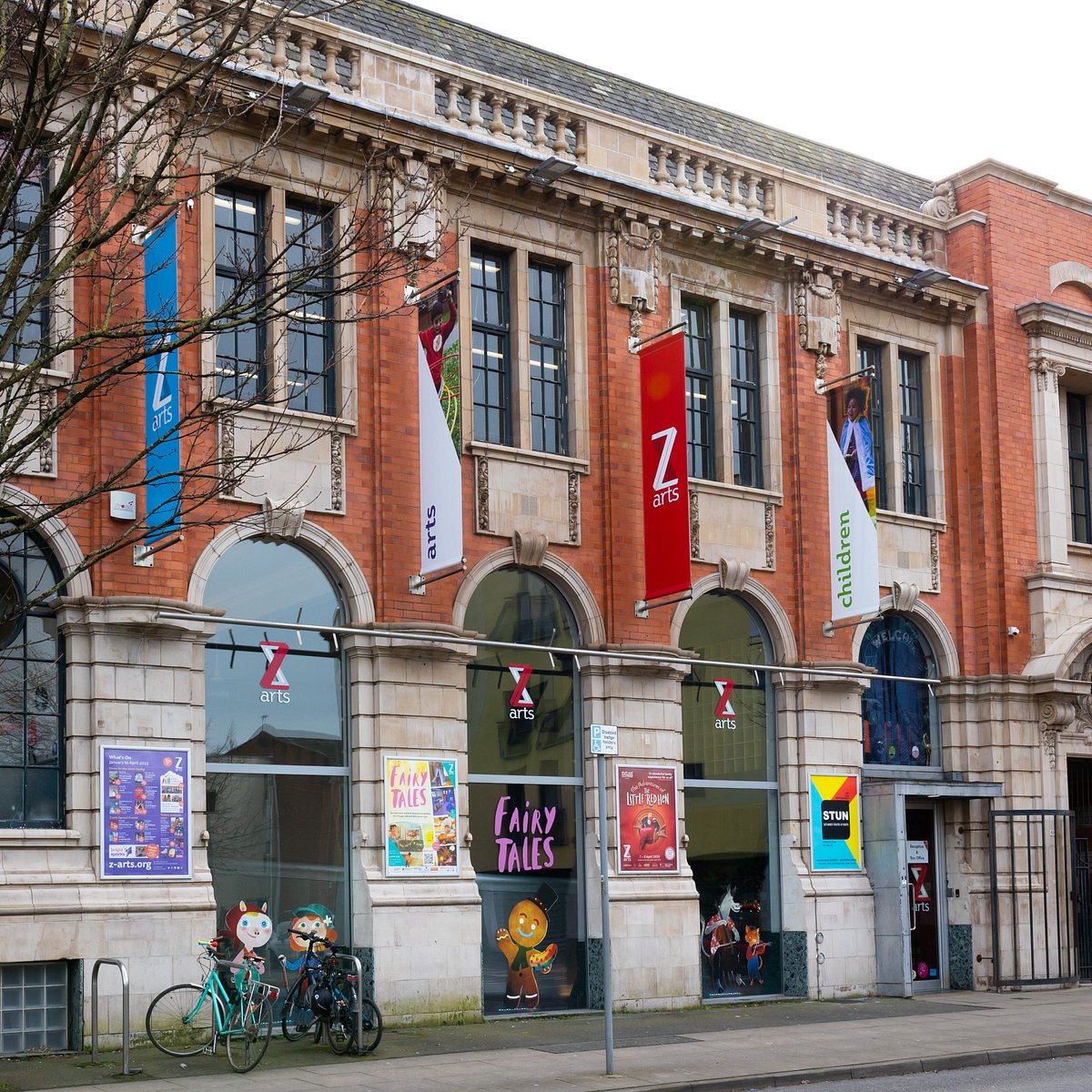 Vibrant music studio in Z-arts, perfect for family-friendly events and workshops.