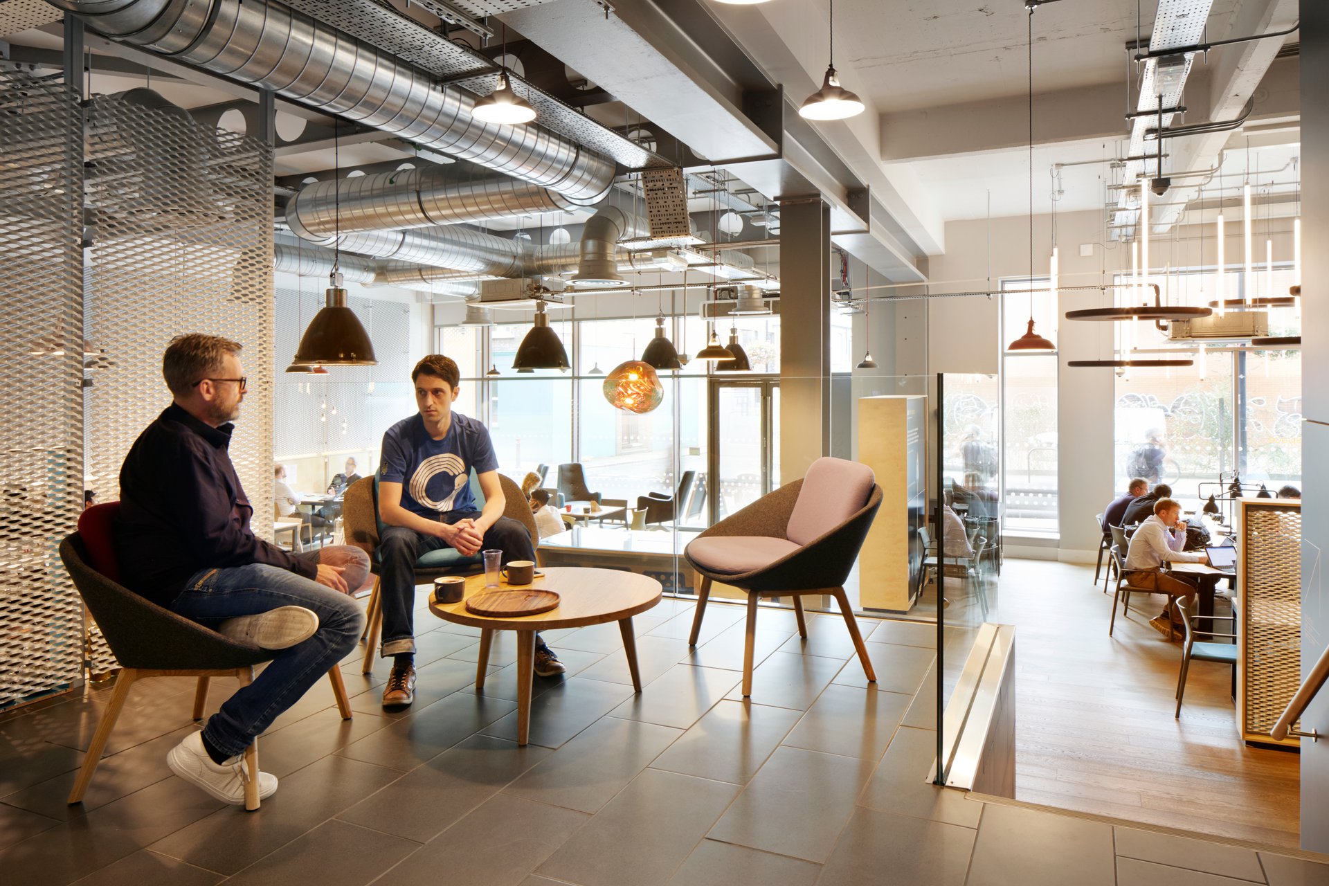 Modern open-concept meeting space at Duplex Studios for creative brainstorming sessions.