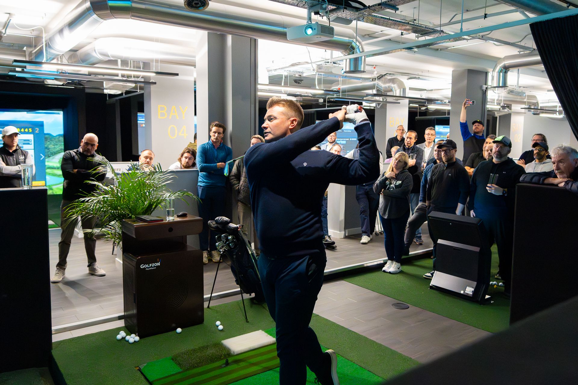 Indoor Golf Simulators - 1rjccdm0qpu.jpeg