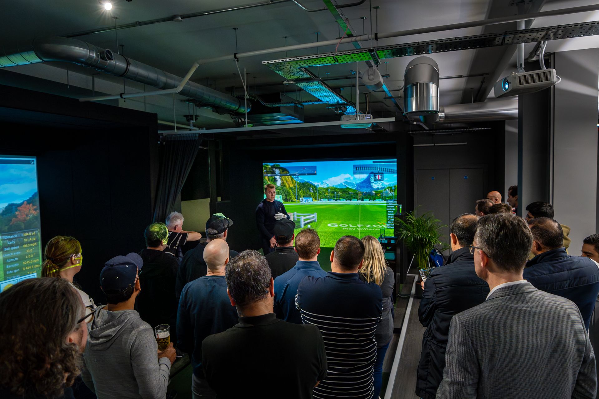 Indoor Golf Simulators - x3agwtwgdbt.jpeg