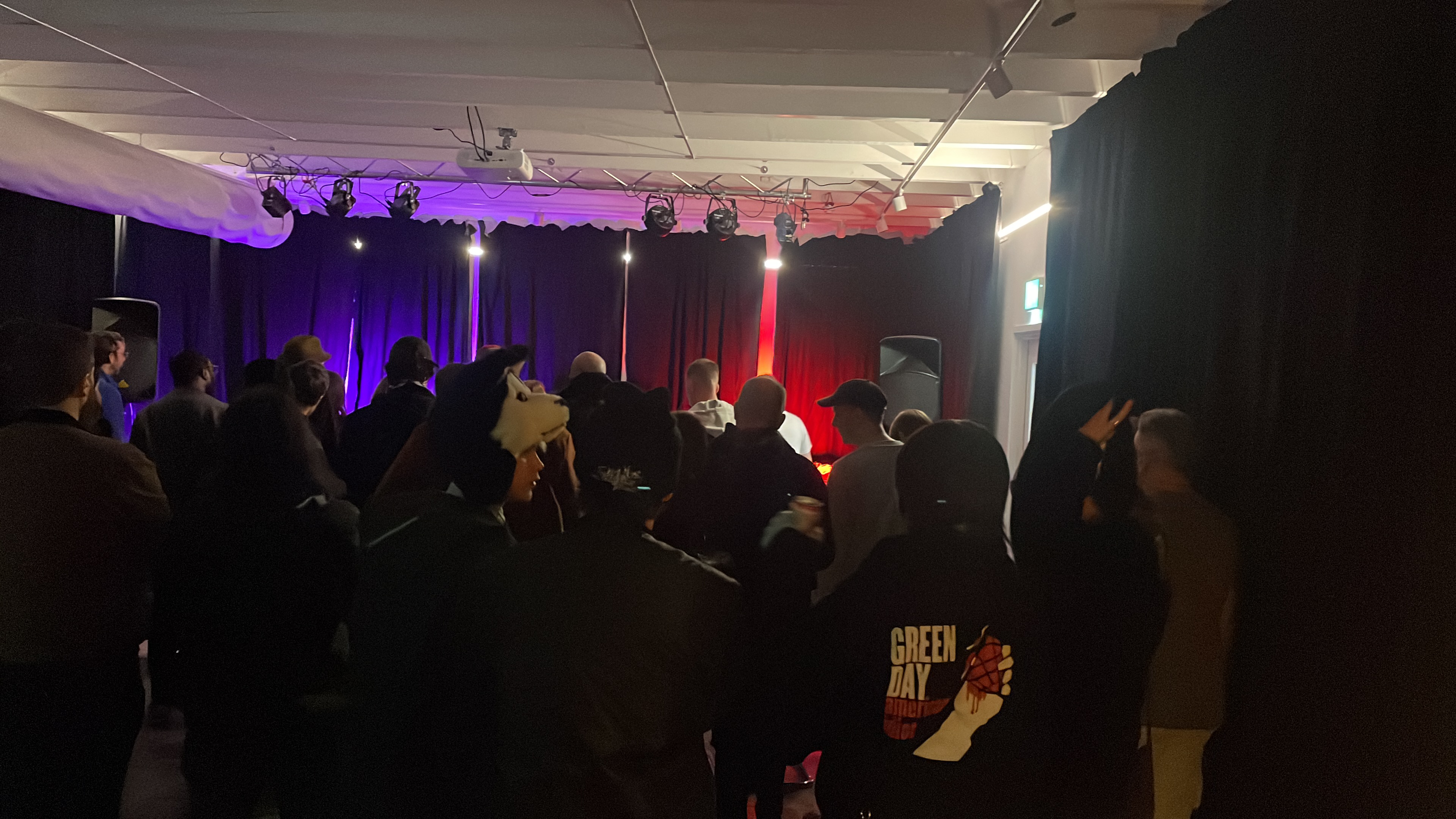 The Box - 2s1z3kk1li2.jpeg