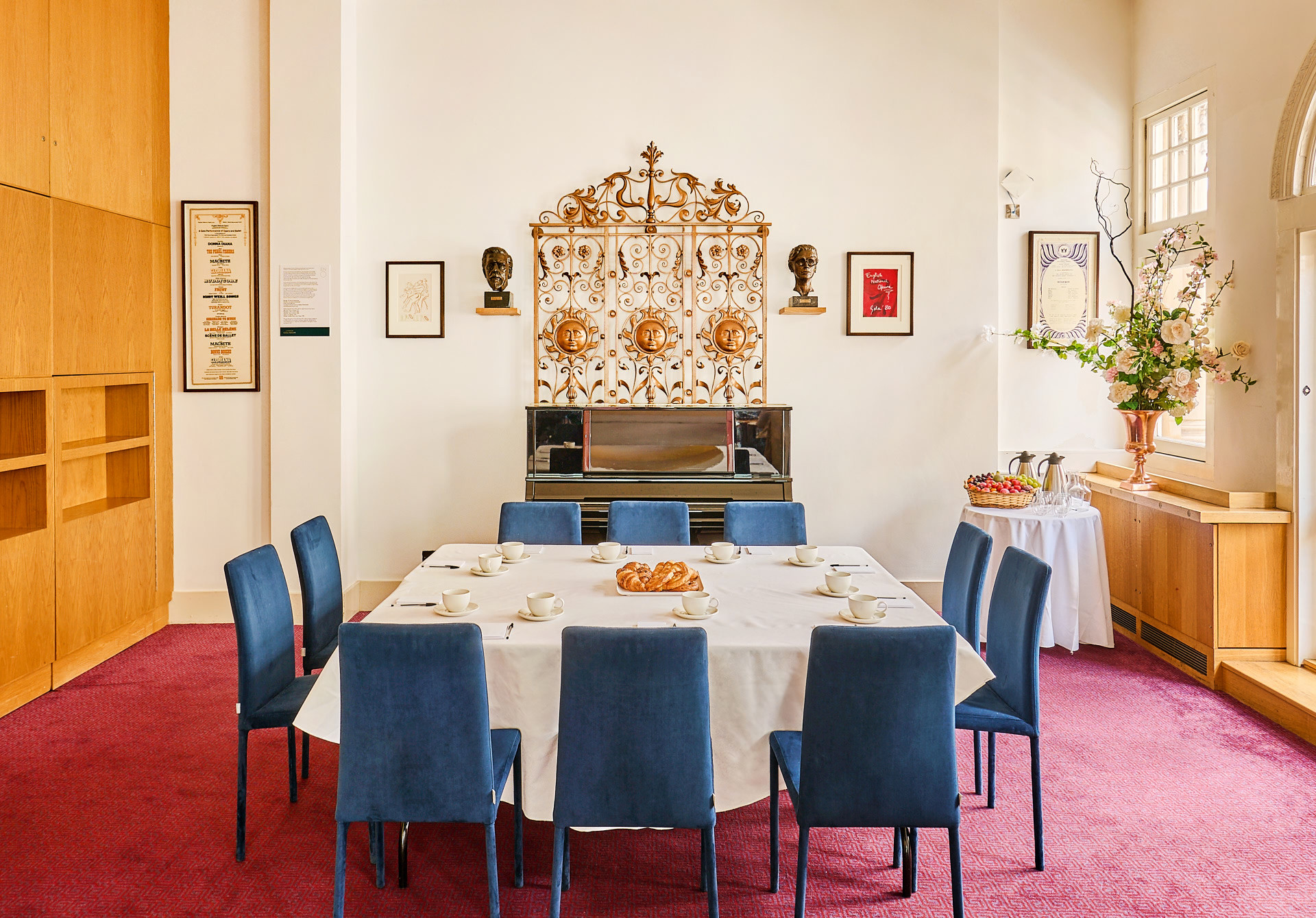 The Sky Bar Boardroom - urbpodh4o0g.jpg