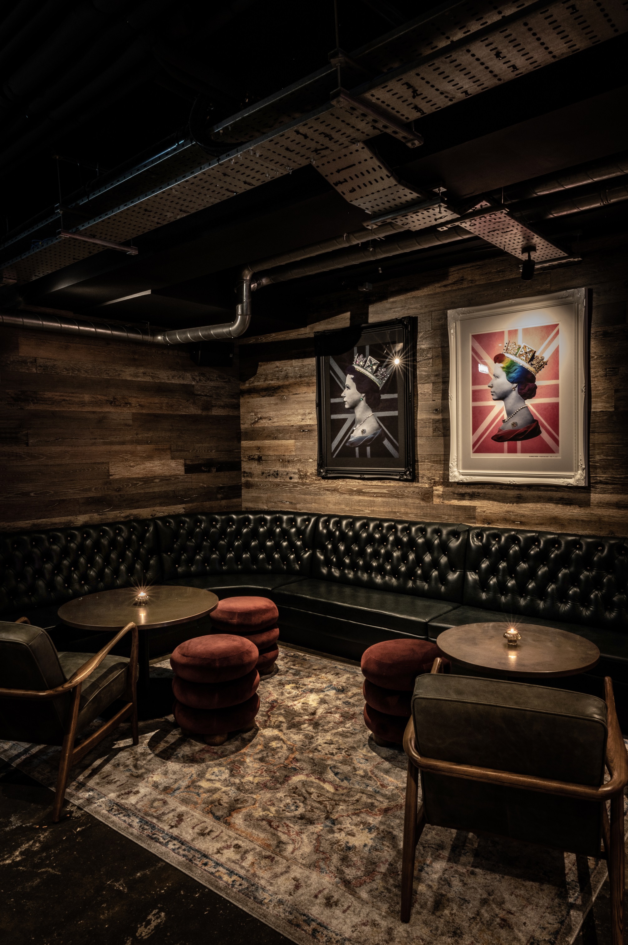 Stylish meeting space with leather seating at Hidden Heddon, perfect for networking events.