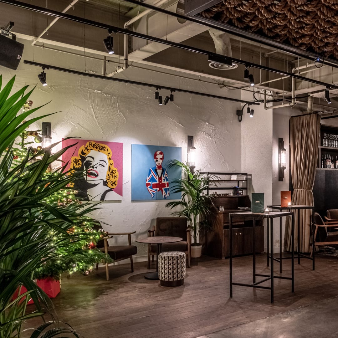 Event Space - ooiwfzmwmg3.jpg