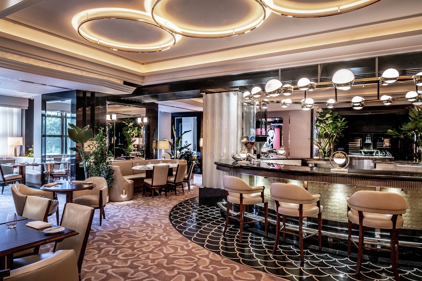 Exclusive Hire - zqkw3b2zqow.jpg