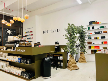 Modern café bar in Brityard, ideal for networking events and casual meetings.