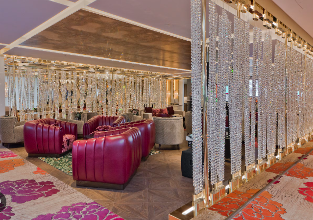 Stylish lounge at Metropolitan Casino Mayfair, ideal for networking events and meetings.