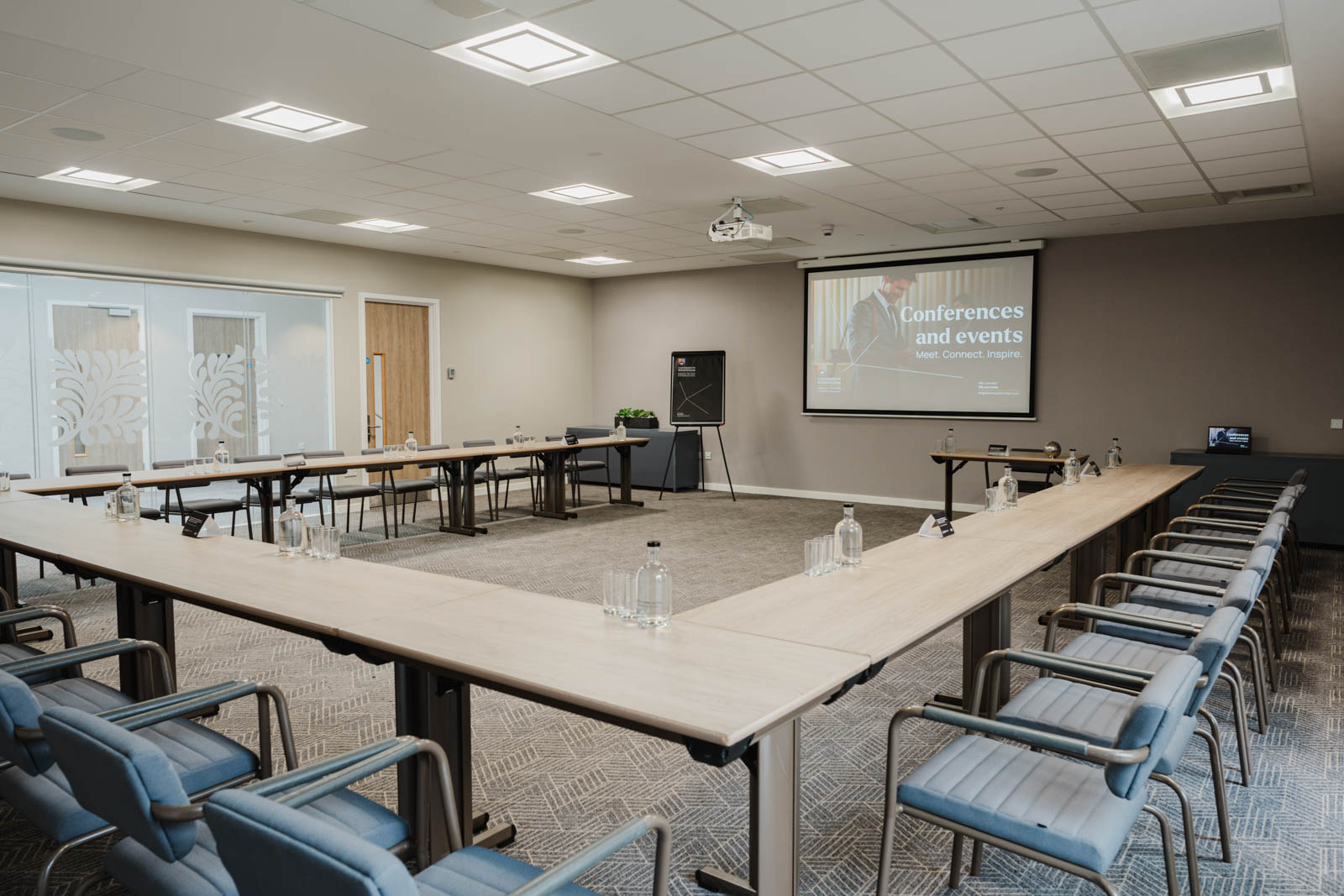 Pevsner - gl2tcbeqcn4.jpg