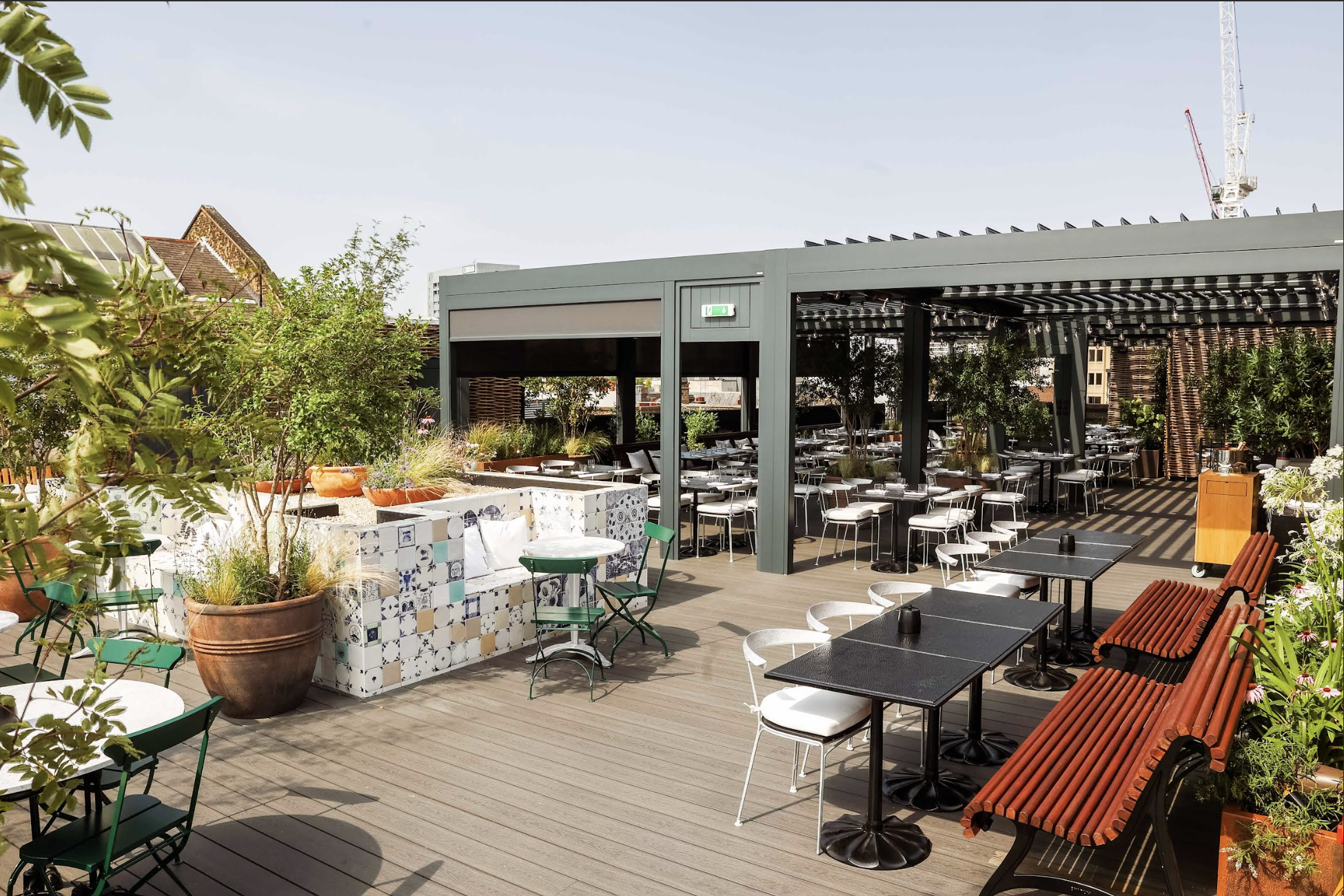 Rooftop Restaurant, Pergola + Terrace - q3m1bo3feke.png