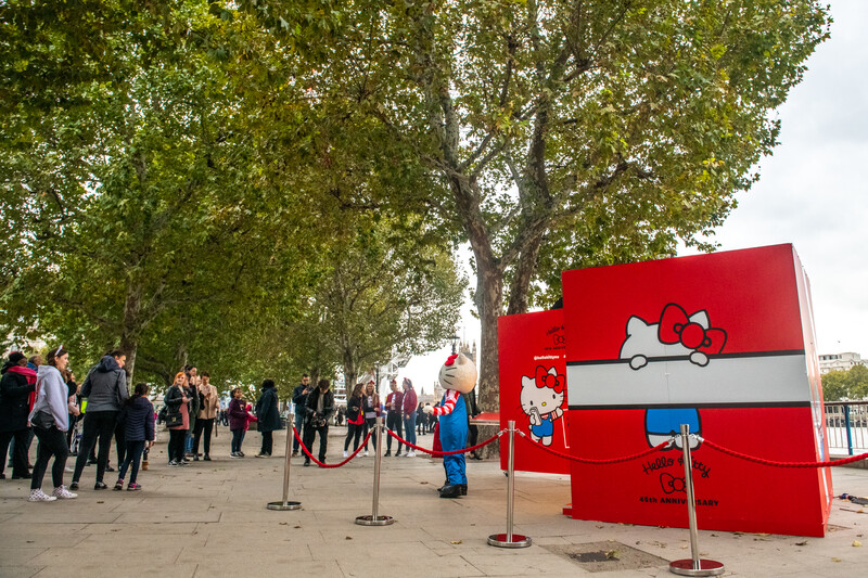 Vibrant outdoor event at Queen's Walk with popular character installation for families.