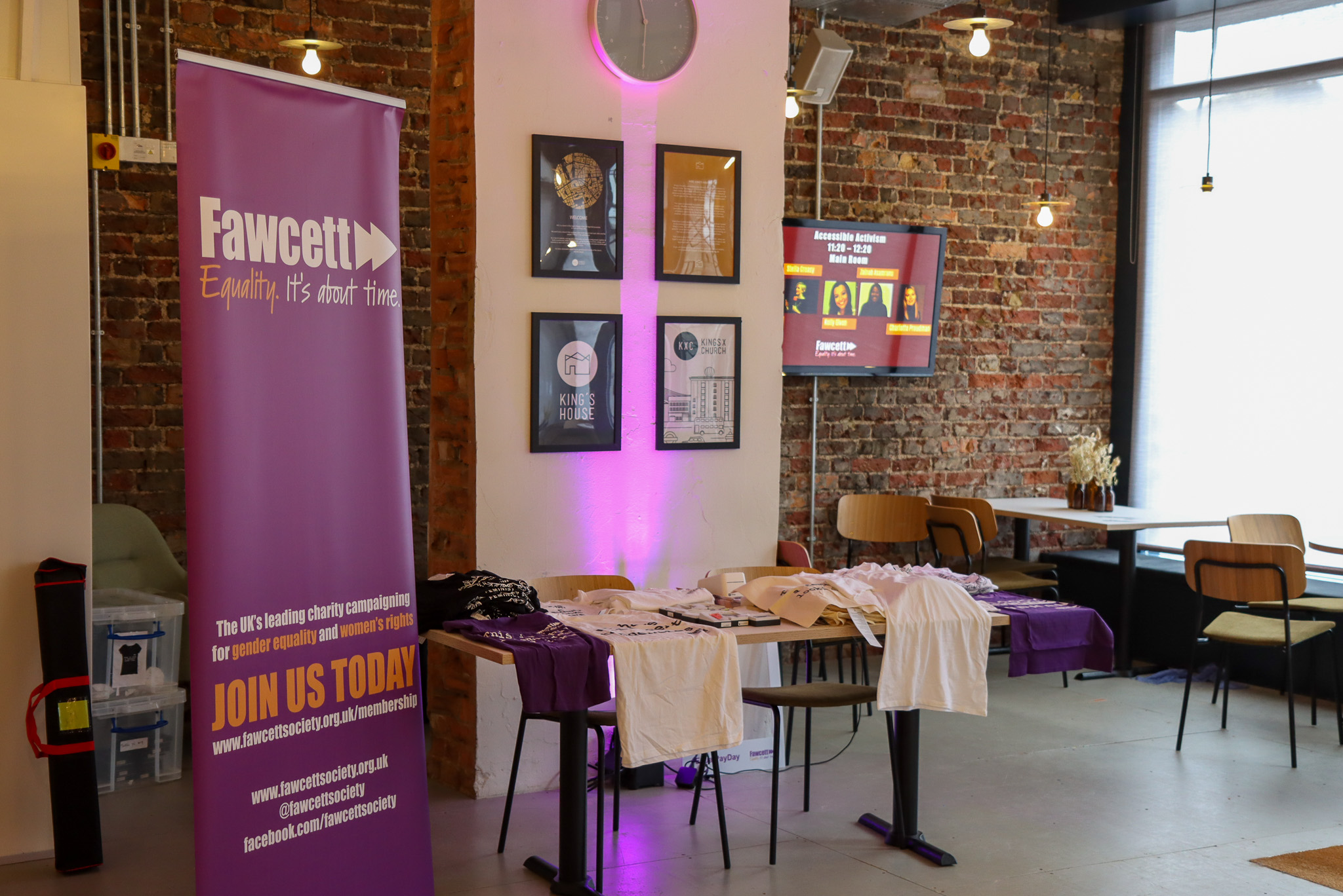 Networking - Exhibition - Charity Fundraiser - vfxf1vsn5bc.jpg