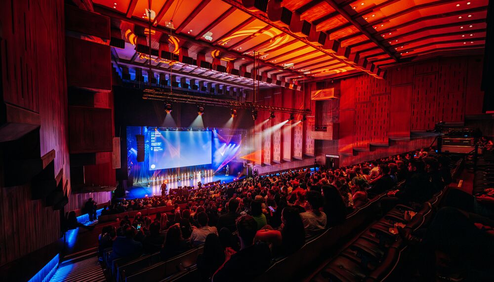 Queen Elizabeth Hall Auditorium - 1xmvsgz3mus.jpg