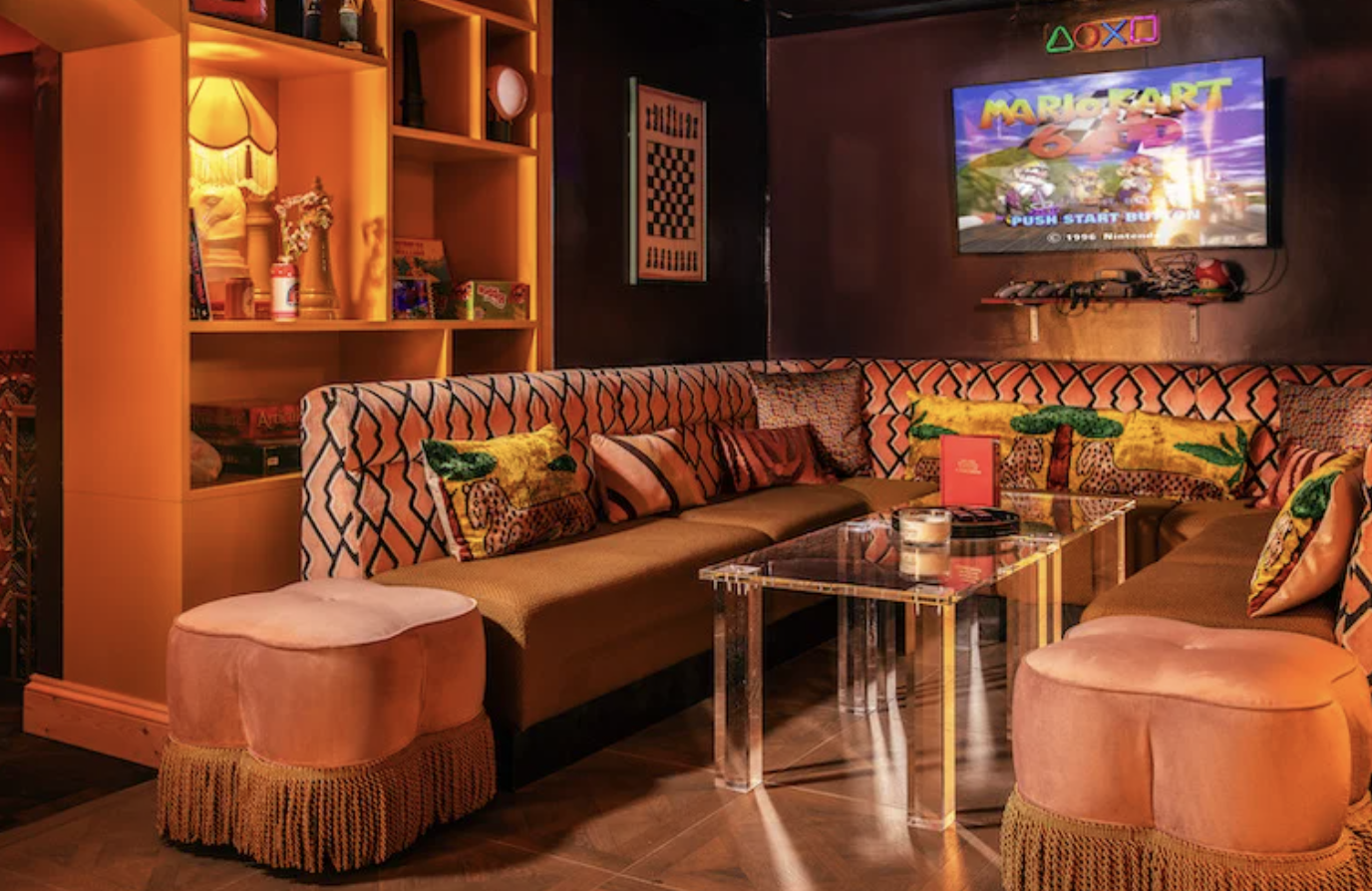 Vibrant lounge with cozy seating for team-building and casual gatherings.