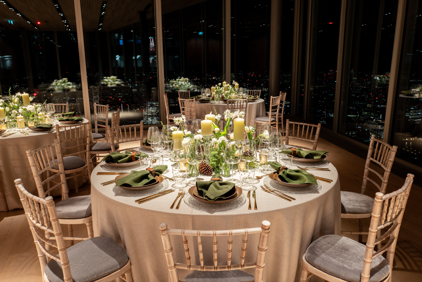 Elegant dining table at The Lookout, Bishopsgate for corporate events and celebrations.