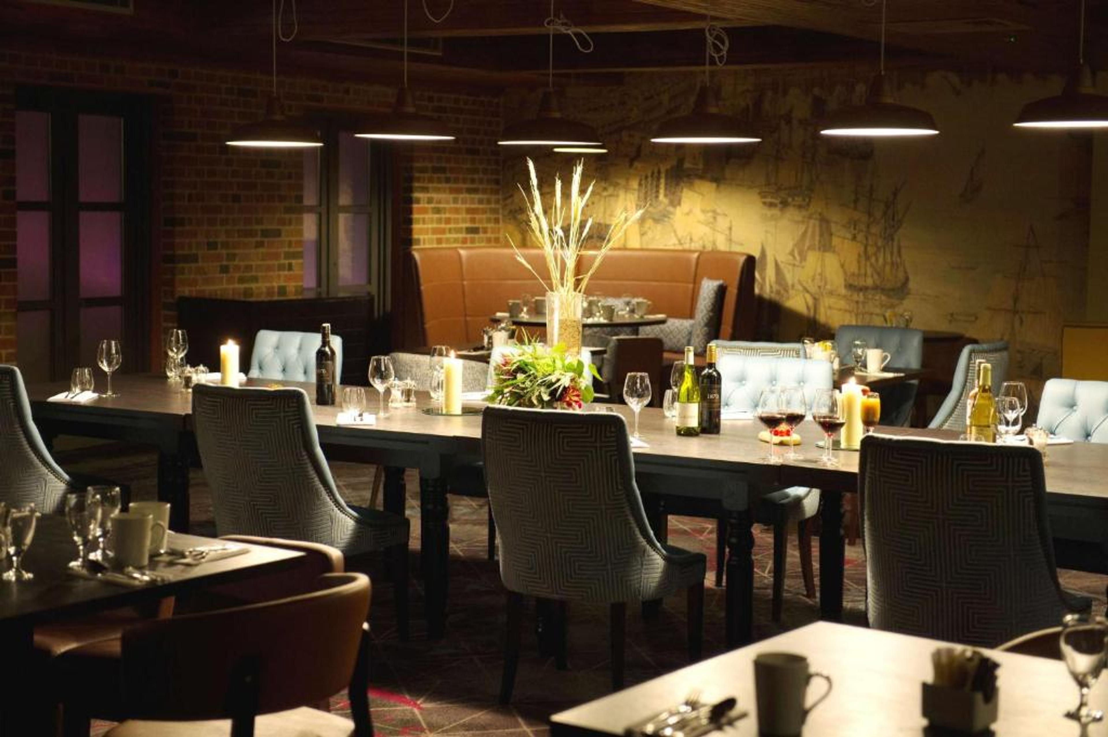 Elegant banquet hall at DoubleTree London, ideal for intimate meetings and private dinners.