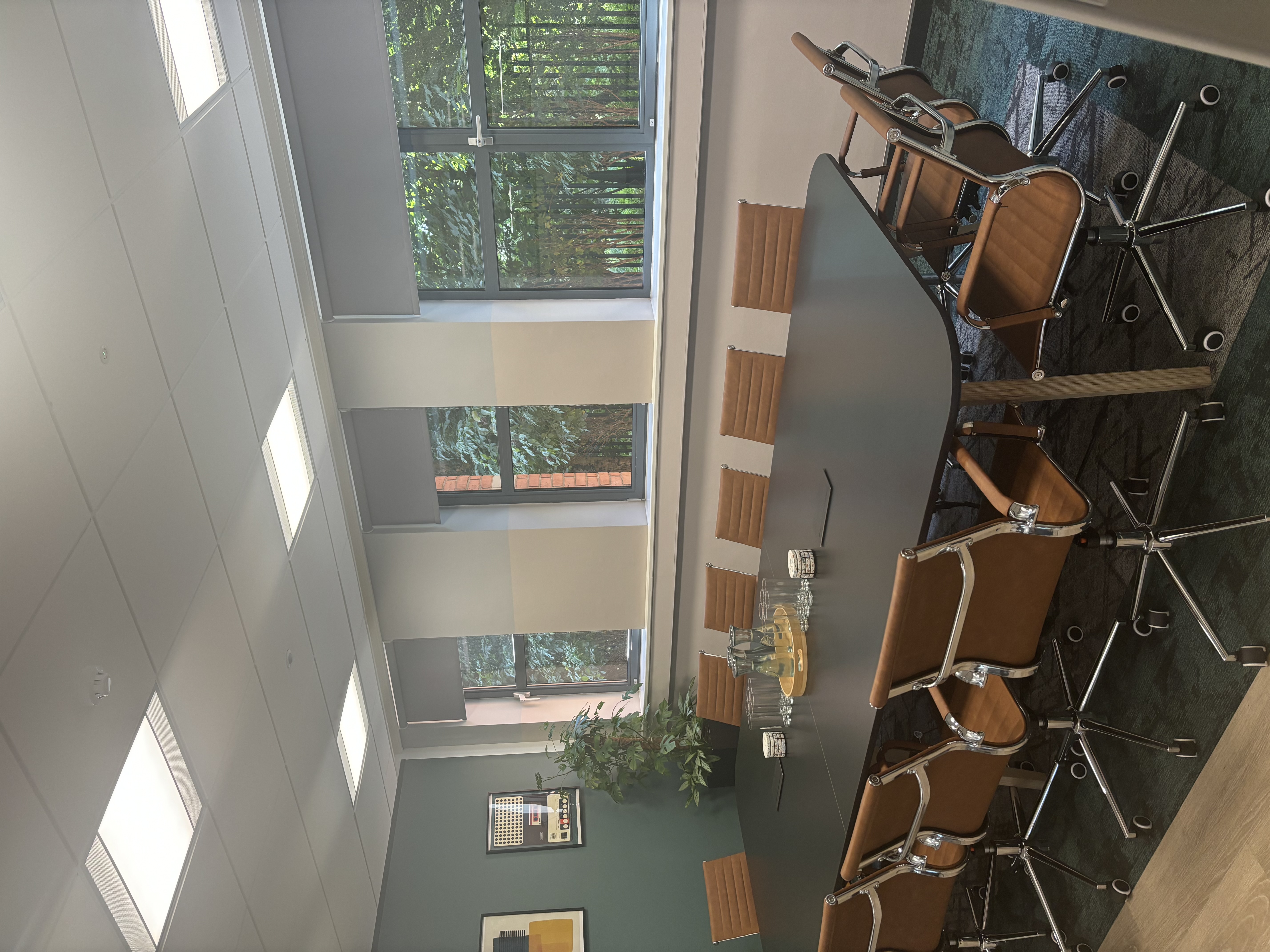 Harewood Suite - f0ffa2i0y1i.jpg