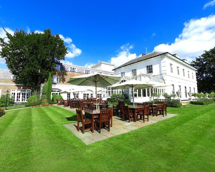 Terrace Bar at West Lodge Park Hotel: landscaped venue for elegant outdoor events.
