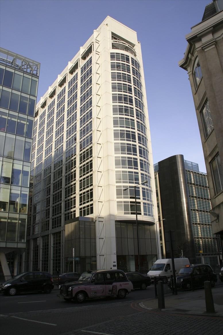 Modern high-rise corporate office at 338 Euston Road, ideal for meetings and events.