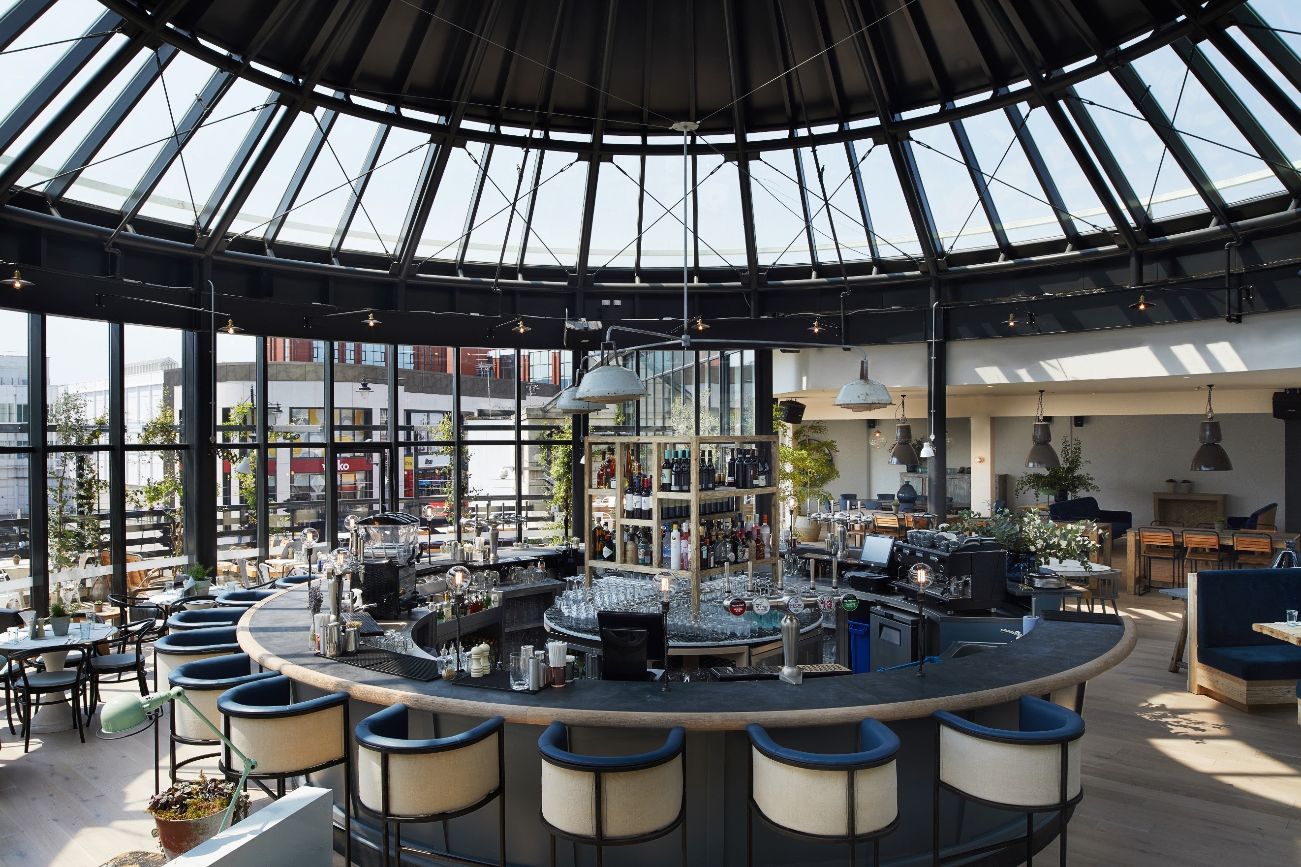 601 Queen's Road | London Bar Reviews ...