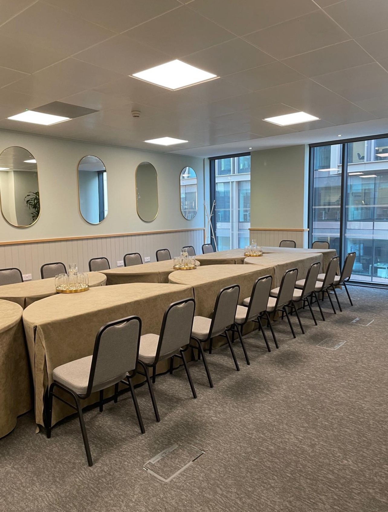 Mackintosh Suite - smcd31oghbd.jpg