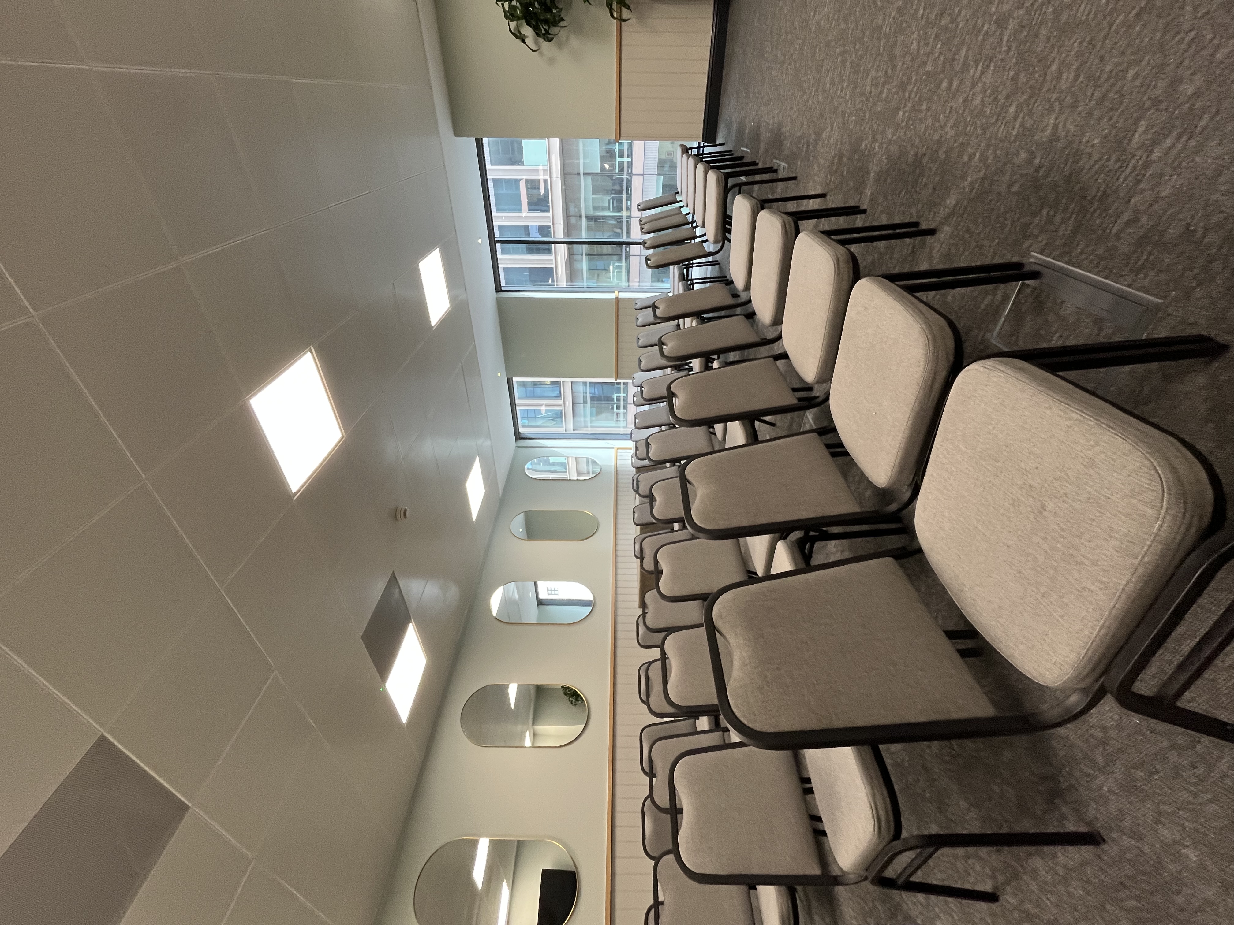 Mackintosh Suite - 0dhwcqmlnqr.jpg