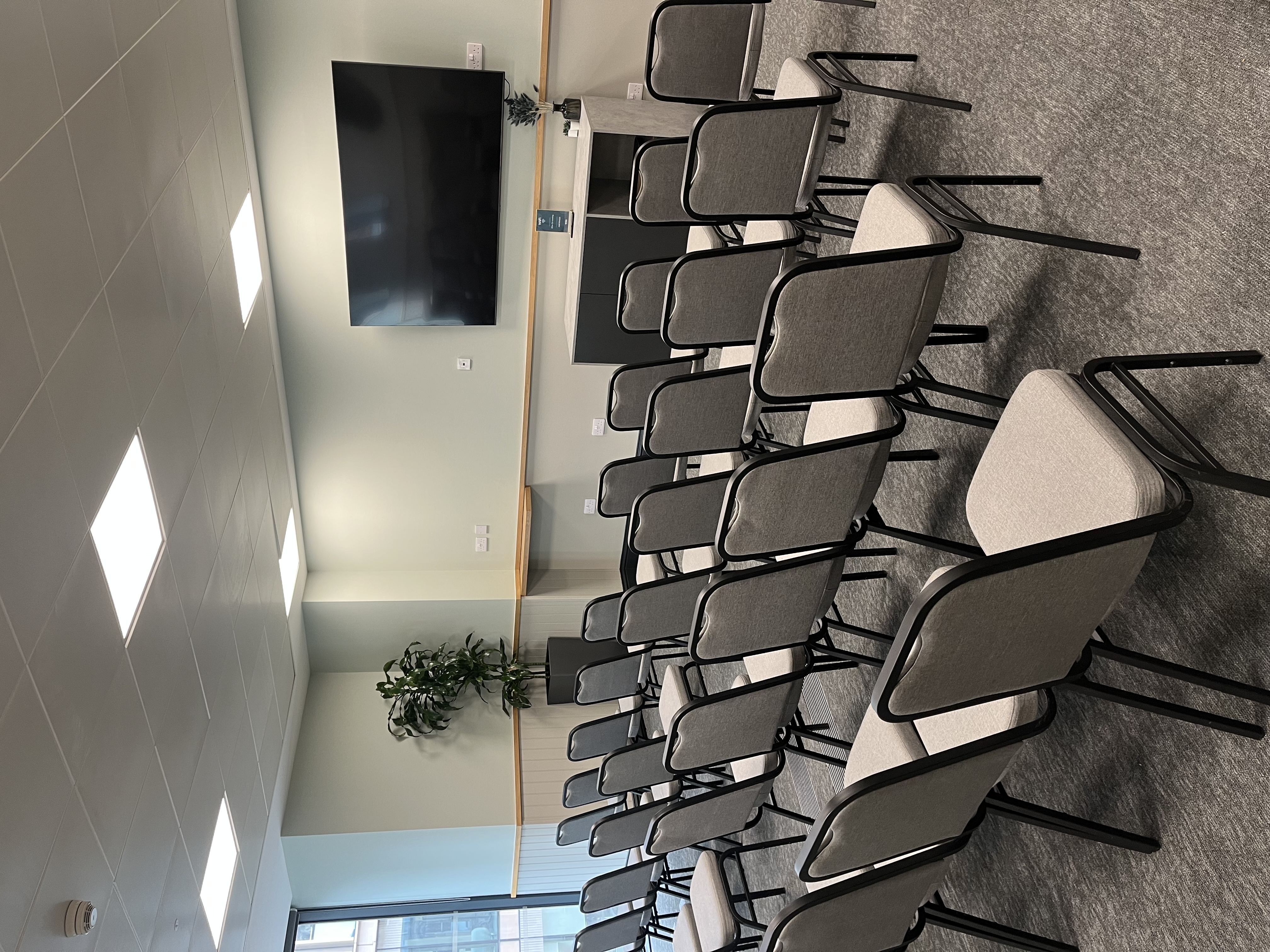 Mackintosh Suite - pmci1cpowio.jpg