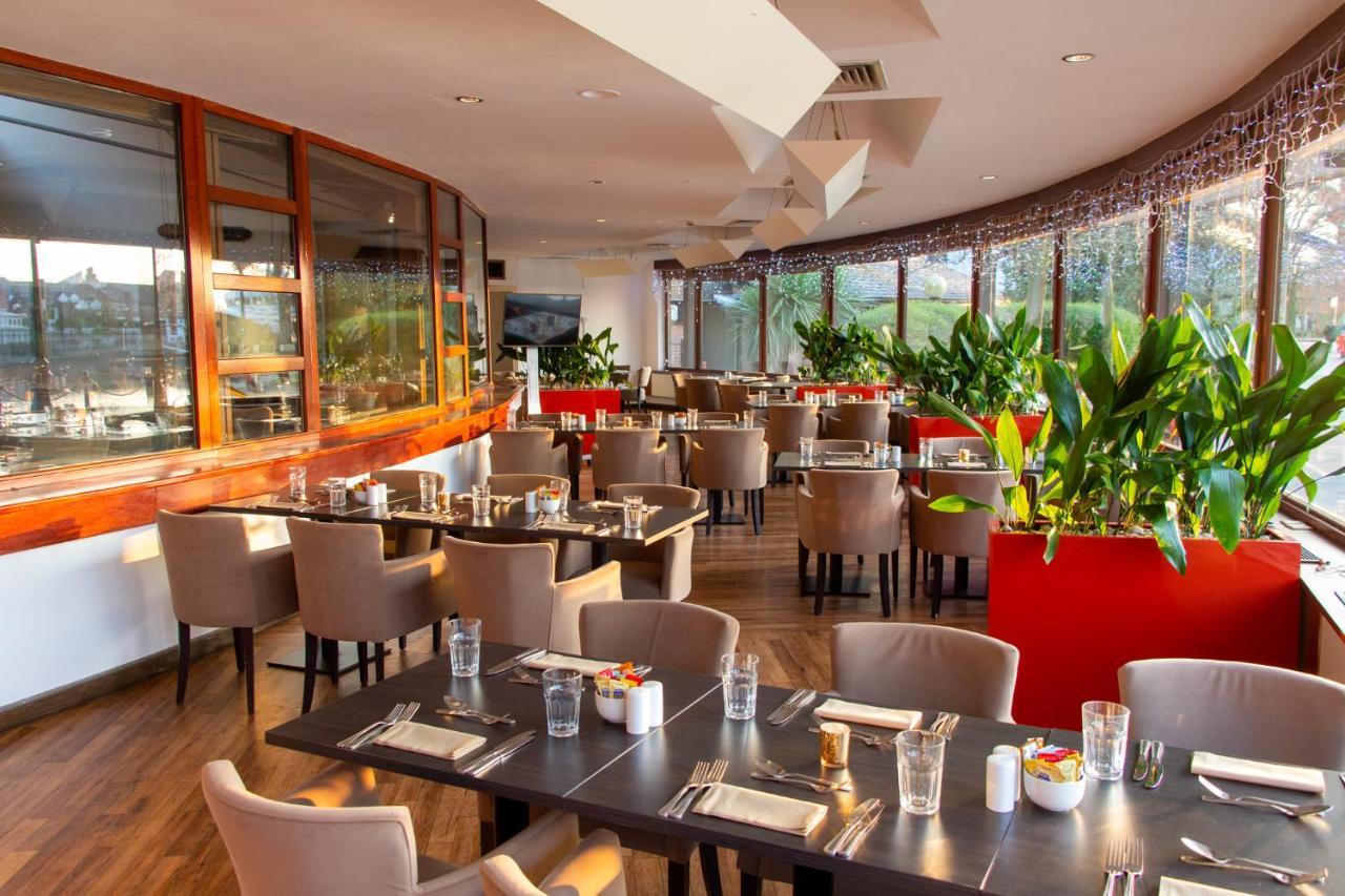 Modern restaurant in Copthorne Hotel, ideal for corporate events and networking lunches.