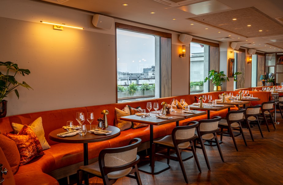 Stylish restaurant venue in Kitty Hawk for intimate gatherings and corporate events.