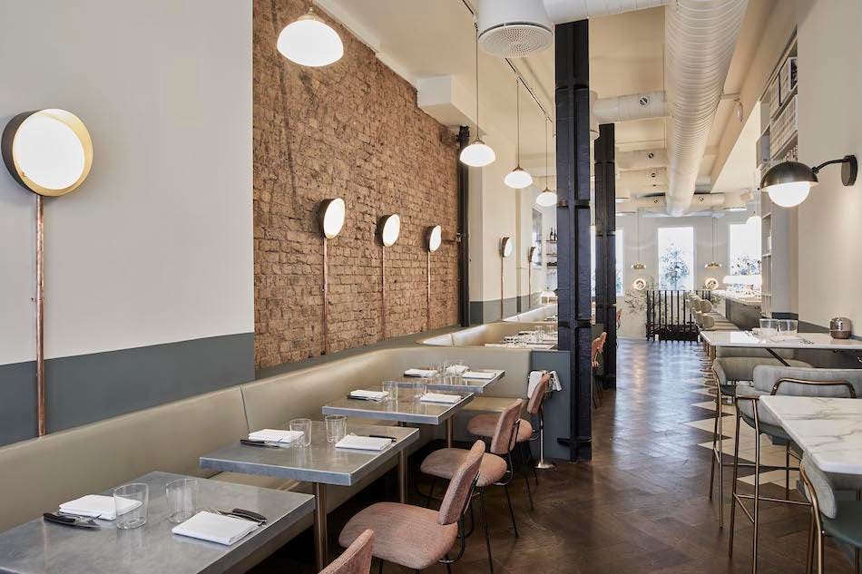 Modern restaurant in Margaux with sleek design, ideal for private dining and corporate events.