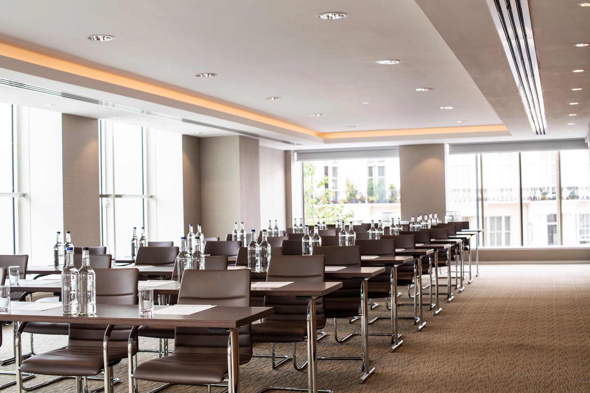 Large meeting room in Royal Lancaster London, ideal for corporate events and workshops.